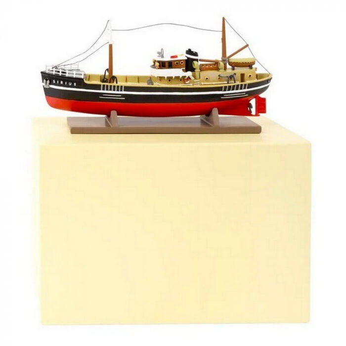 The Sirius boat resin figurine statue Le Musée Imaginaire de Tintin