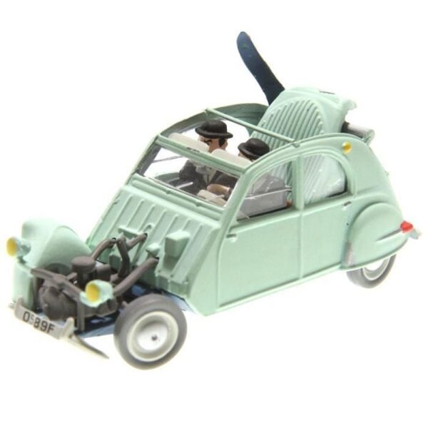 Crashed Citroen 2cv Castafiore The Emerald Voiture Tintin cars 1/43
